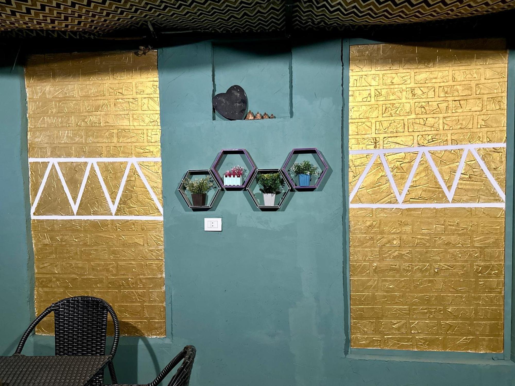 Apartment With The Visions Of The Nile And The Pyramids In Maadi *