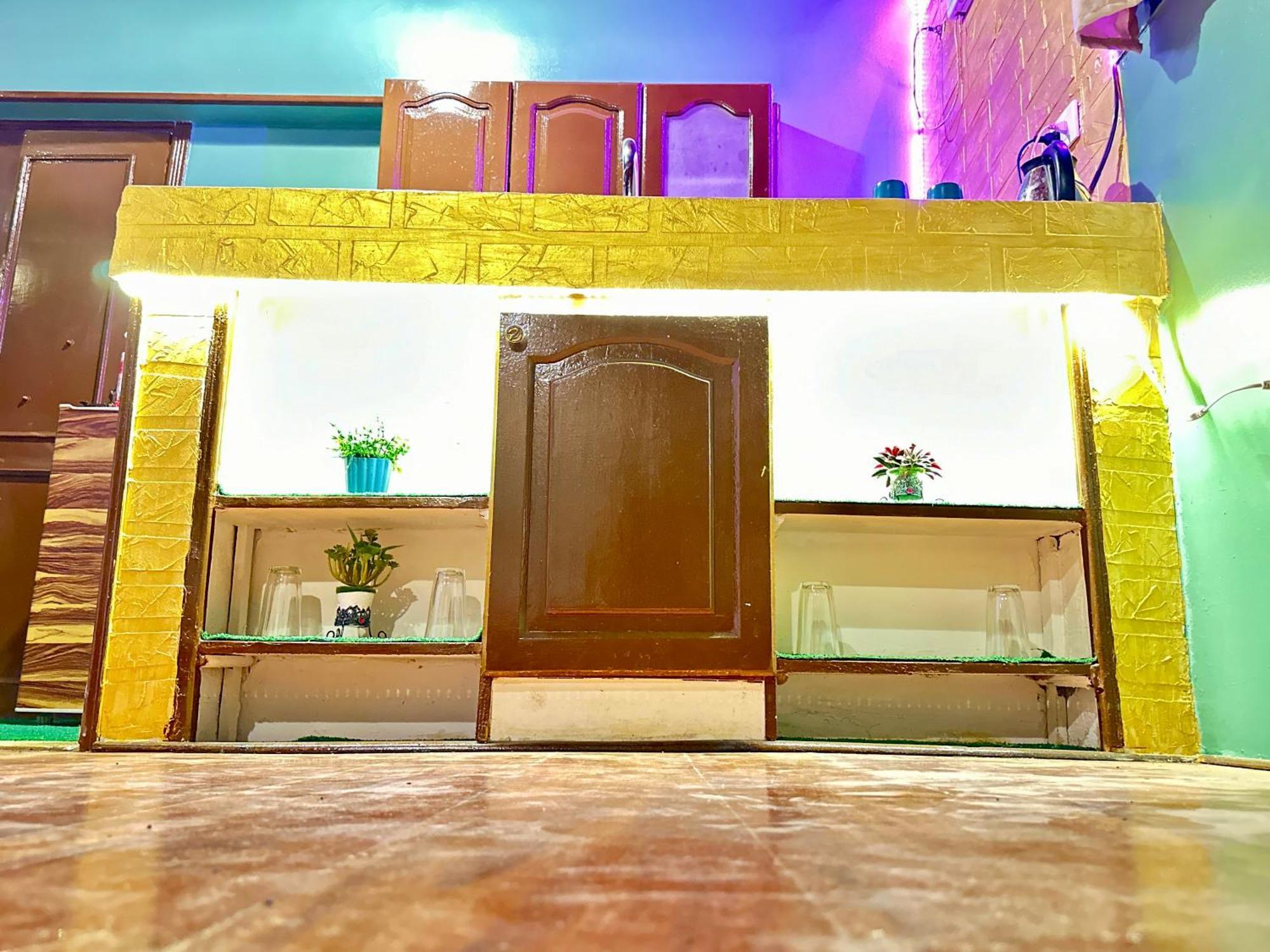 With The Visions Of The Nile And The Pyramids In Maadi Apartment Cairo