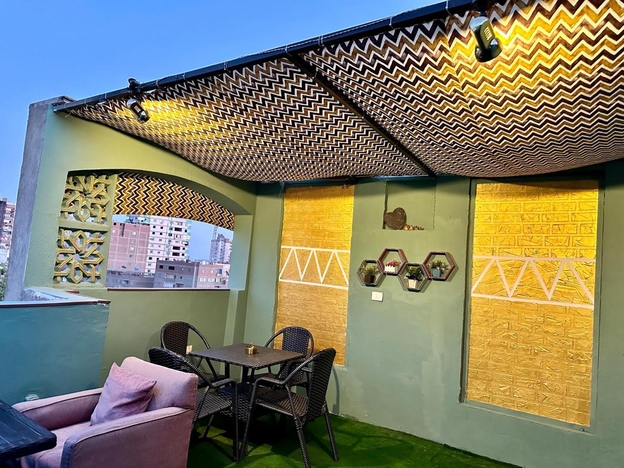 Apartment With The Visions Of The Nile And The Pyramids In Maadi Cairo