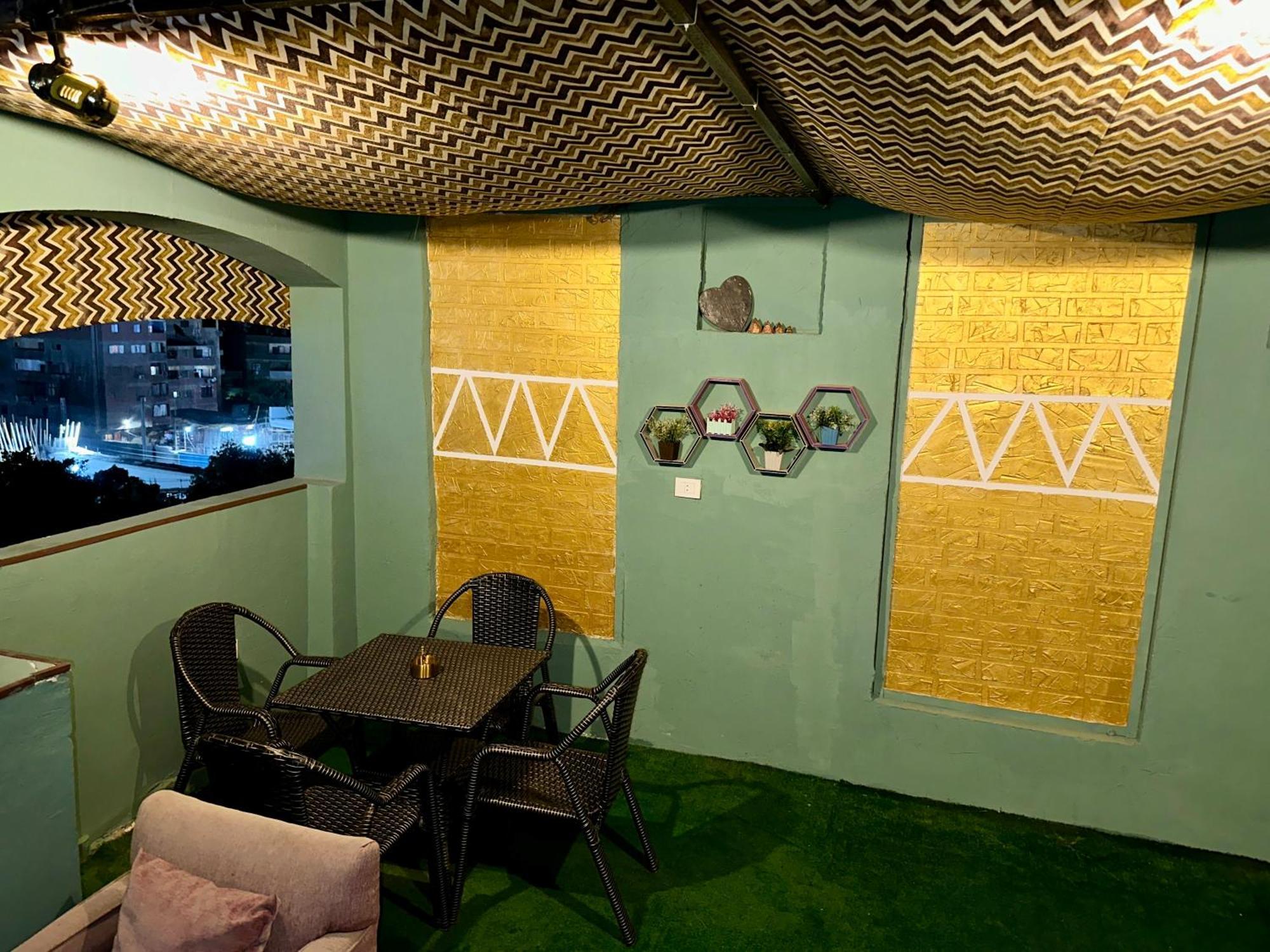 Apartment With The Visions Of The Nile And The Pyramids In Maadi